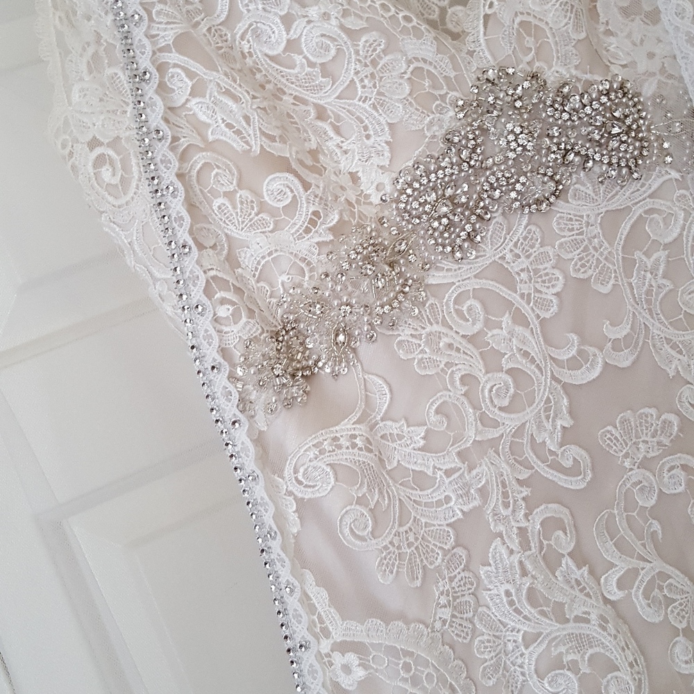 Kenneth Winston, & custom made VEIL, Size 6 - Picture 8 of 8